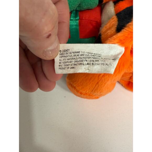 Vintage 1990s Y2K Disney Parks Tigger Christmas Plush Santa Hat Gift WDW 12 - Picture 5 of 12